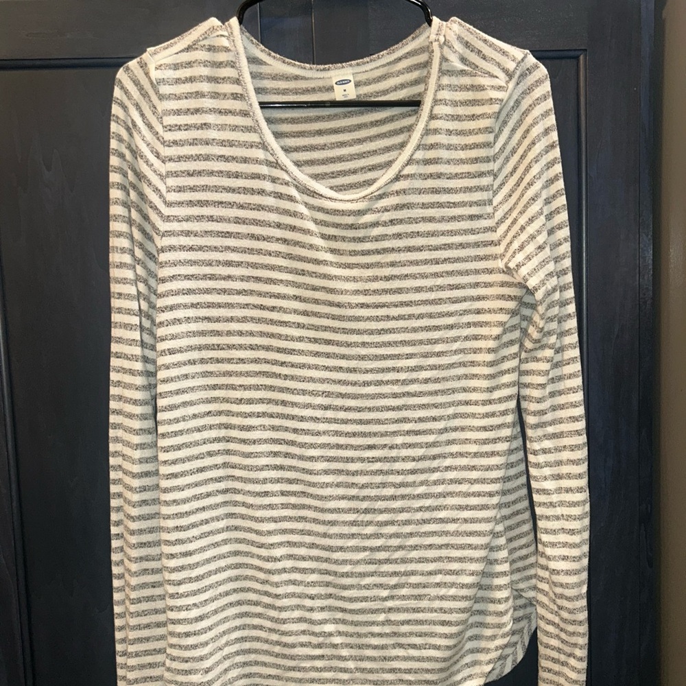 GAP Women's Long Sleeve Striped Top - Gray and White